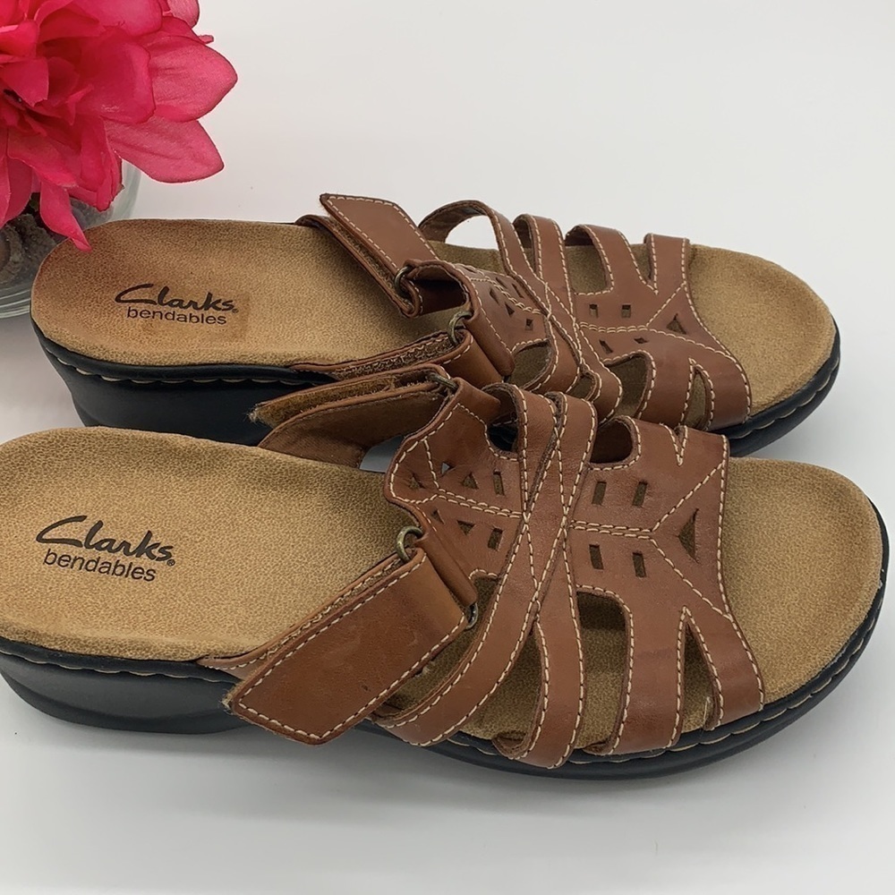 Clark’s Bendables Slip on Brown sandal - 7.5 Wide. MCS0761H